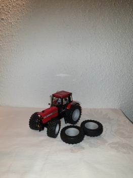 Preview: IHC 1455 mit Zwillingsrädern